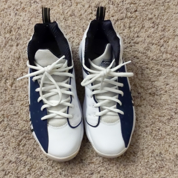 Jordans - Picture 2 of 5